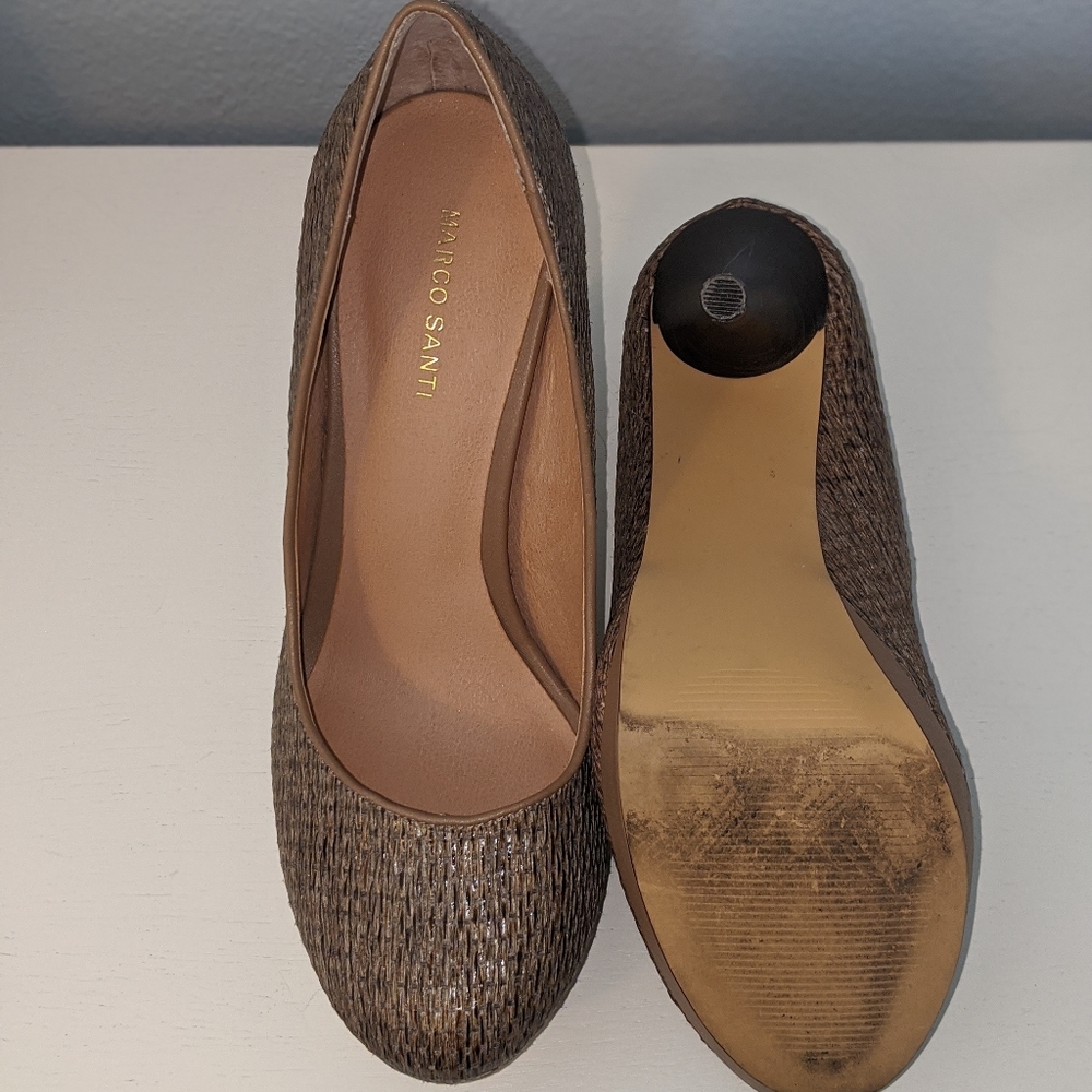 Heels - Picture 4 of 4